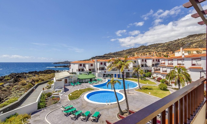 Brena Baja House | VV Isla Bonita- C - 84' with Sea View, Shared Pool and Wi-Fi