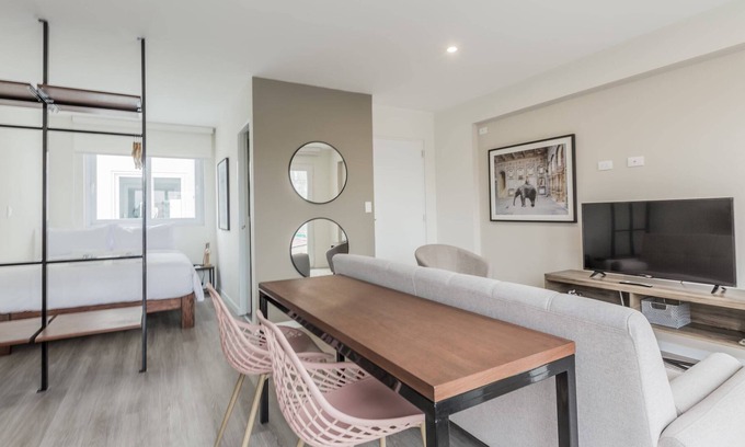 Santa Cruz Apartment | w* | Bold Loft in Miraflores