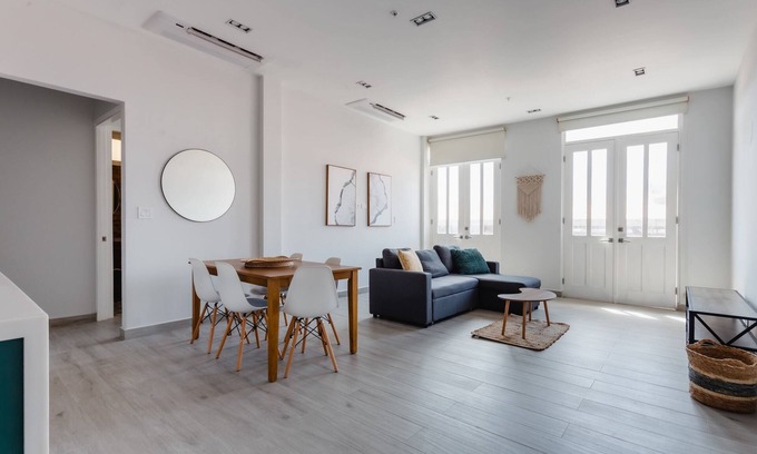 Casco Viejo Apartment | w* | Functional 2BR w/Balcony in Panama