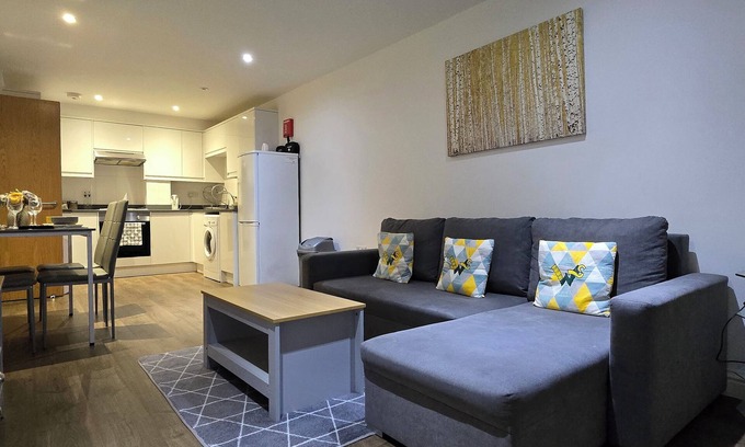 Watford Apartment | W's Apartments - Luxury 1 Bedroom Apartment