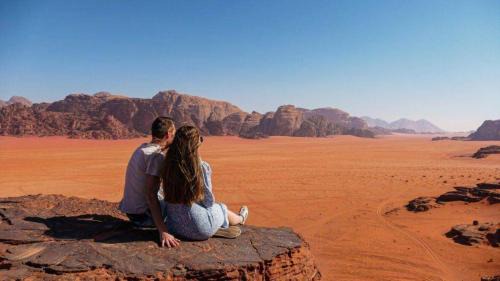 Wadi Rum Other | Wadi Rum Spring Moon & Jeep Tour