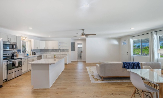 Wahiawa House | Wahiawa 4BR - Sleeps 8, WiFi, A/C + Dole & Beach