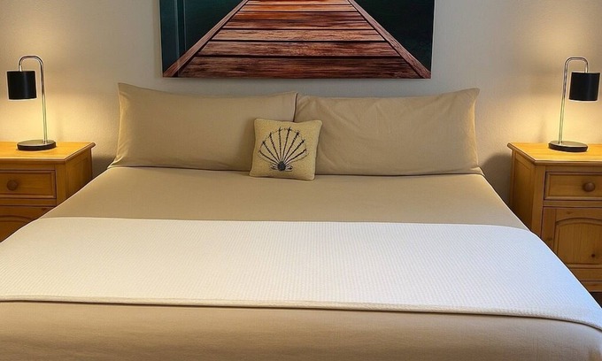 Wailua Condo | Wake up in paradise at Plantation Hale A8
