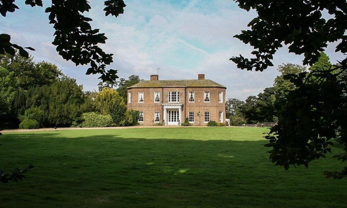 Alkborough House | Walcot Hall, Scunthorpe