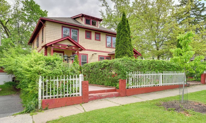 Ithaca House | Walk to Cornell University: Charming Duplex!