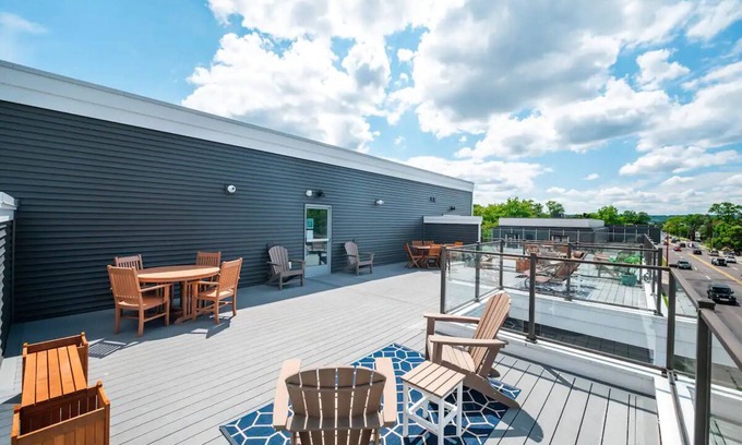 Traverse City Condo | Walk to downtown T.C. New 2 Bedroom Condo!