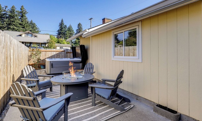 Camas House | Walk to Dtwn Camas! Updated Home w/Game Room