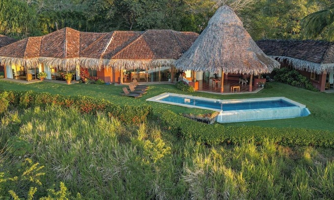 Islita House | Walk to the beach from 4 bedroom house w/salt water infinity pool.
