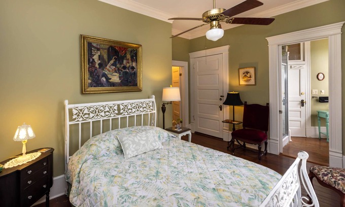 Washington Condo | Walk to the Downtown Harbor District and scenic watefront