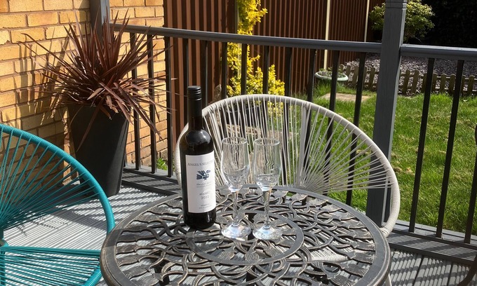 Wall Heath House | Wall Heath Retreat - Period 3 Bedroom Cottage