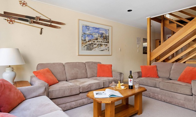 Thredbo Ski Chalet | Warrina 8 | Thredbo | Budget-friendly