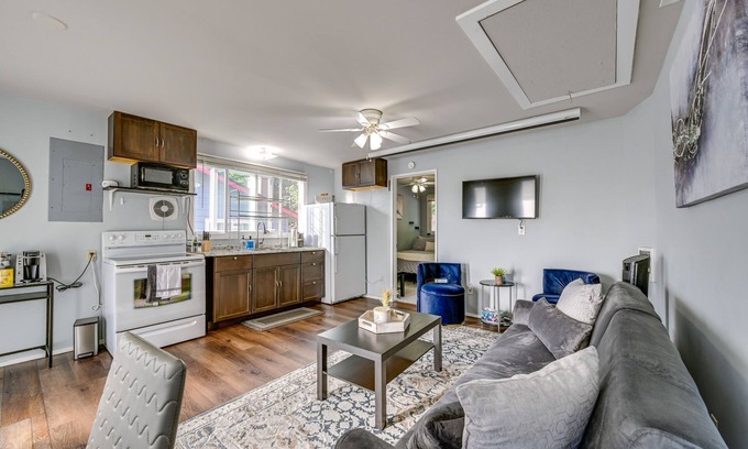 Des Moines Apartment | Washington Vacation Rental Near Seattle & Tacoma