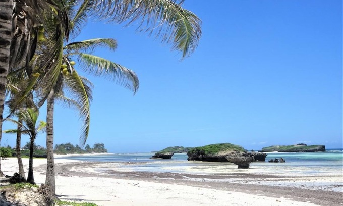 Watamu Bed & Breakfast | Watamu, nestled between pristine beaches and lush tropical forest