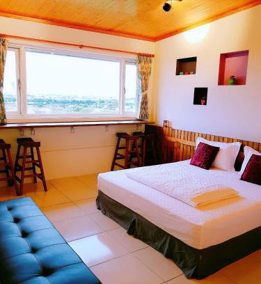 Toucheng House | Water Bird Family