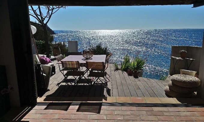 Saint-Mandrier-sur-Mer House | WATERFRONT HOUSE with private pool