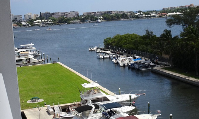 Lantana Condo | WATERFRONT 2BD 2BTH PH UNIT HUGE SOUTHERN EXPOSURE WATERVIEWS