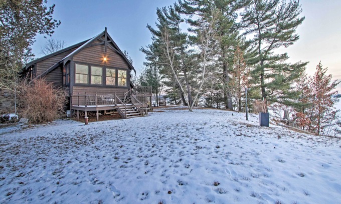 Arkdale Cabin | Waterfront Arkdale Retreat: 2 Acres w/Deck & View