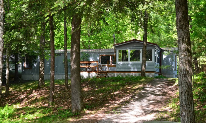Ingalls House | Waterfront Cabin! Menominee River / Marinette County / Wausaukee / Wallace