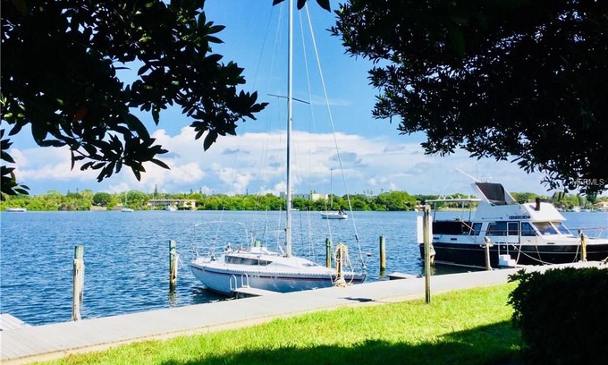 Coquina Key Apartment | Waterfront Condo in Resort Style Community