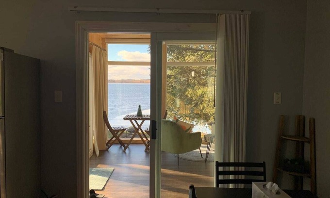 Kawartha Lakes Cottage | Waterfront Cottage at North Shore of Lake Scugog