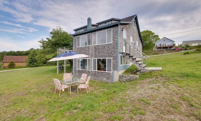 Marlboro Cottage | Waterfront Cottage - 17 Mi to Acadia Ntnl Pk!
