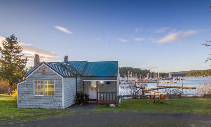 Friday Harbor Cottage | Waterfront Cottage near Friday Harbor - Best Place Cottage
