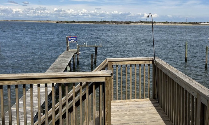 Highlands House | Waterfront Oasis