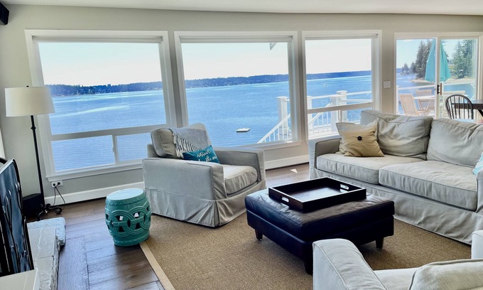 Allyn-Grapeview House | Waterfront Retreat on Case Inlet