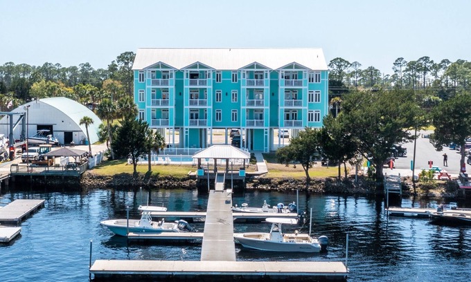 Steinhatchee Condo | Waterfront, RIVERS EDGE CONDO 2A-BLDG 1 *PRIVATE DOCK and ASSIGNED BOAT SLIP