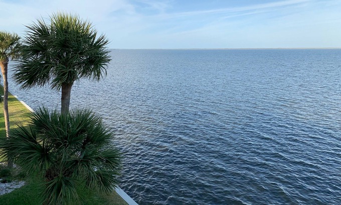 Titusville Condo | Waterfront Top Floor Condo with Perfect Views of Dolphins and SpaceX Launches