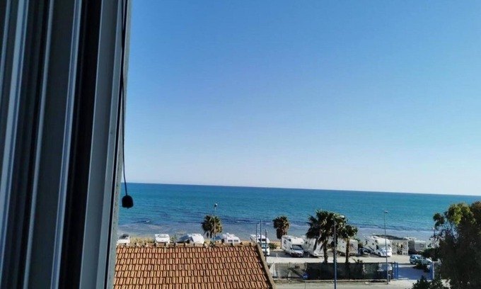 Porto Empedocle Apartment | Waterfront with Terrace. 5 Bedrooms and 5 Bathrooms. Ideal for Families and Groups.