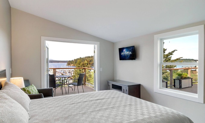 Friday Harbor House | Waterview In Town! Cannery Inn - Chelan