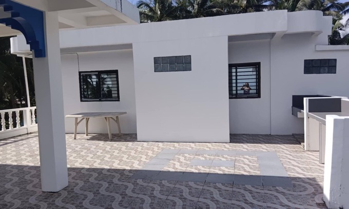 Northern Samar Province Apartment | We are directly on the beach with 50 meters of frontage and beautiful sunsets