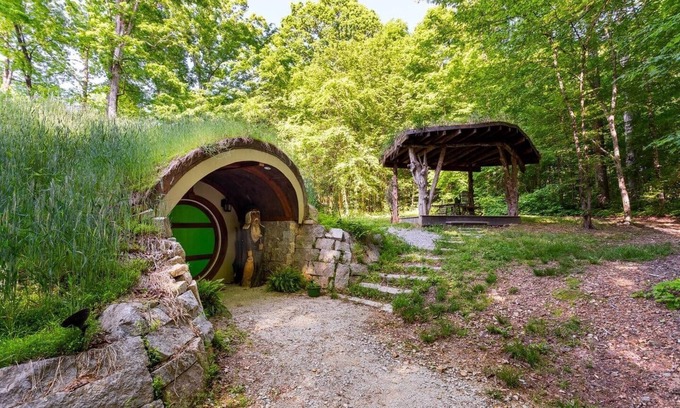 Denver Cabin | Wee Nook- a Hobbit Hole