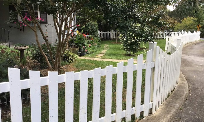 Hendersonville House | Weekend, Short, Long term lease available.charming cozy loft style studio.