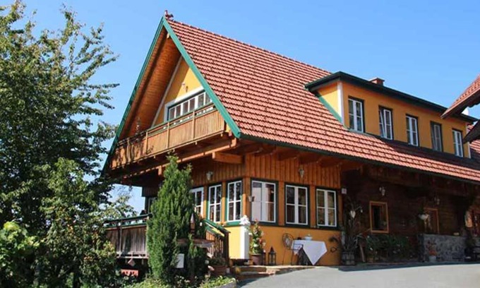 Heimschuh Cabin | Weingut Schatz