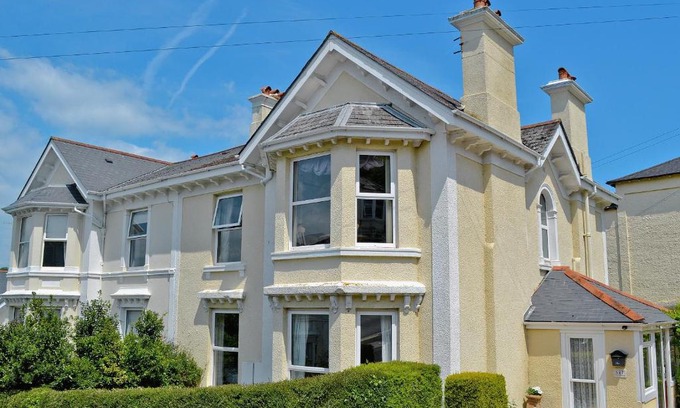 Liverton House | Welcome Retreat