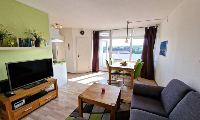 Heiligenhafen Apartment | Welcome to a bright and modern apartment on the 6th floor.