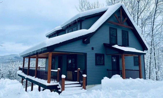 Bryant Pond Ski Chalet | Welcome to "La Finca"