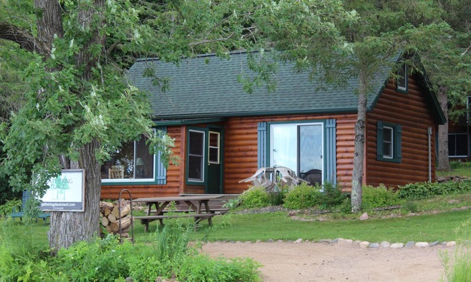 Birchwood Cabin | Welcome to Lakeview Pine: The Lakeside Escape