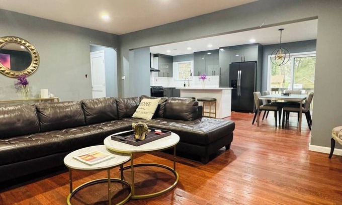 Mechanicsville Apartment | Welcome to our charming bungalow located in the historic neighborhood of Decatur, Georgia.