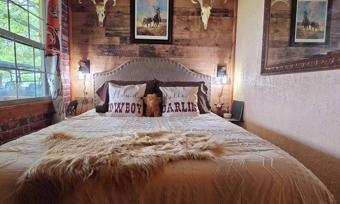 Gainesville House | Welcome to the Bunkhouse!nWestern inspired container home close to Bull Shoals