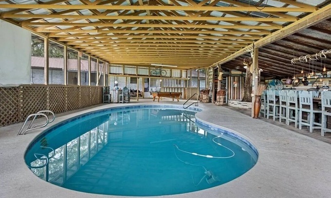 Valdosta House | Welcome To the Ranch at White Water- Charming home on 5 acres with event patio.