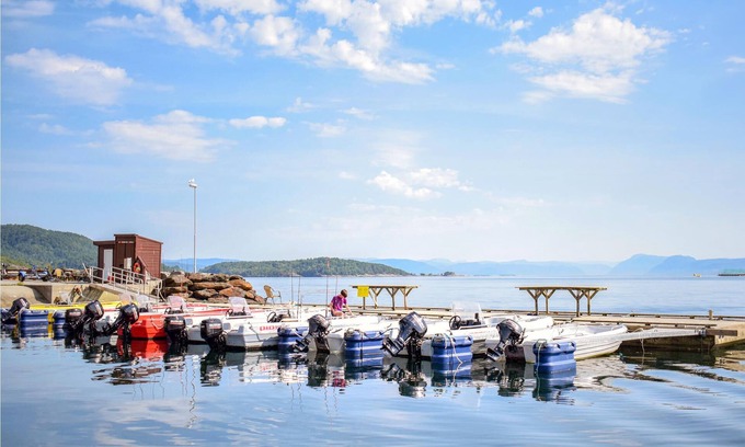 Hervik House | Welcome to this great vacation home in idyllic Liarvåg in Tysvær.