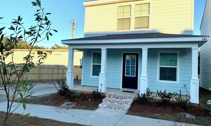 Biloxi House | Welcome to your coastal cottage, a charming 3-bedroom beach home!