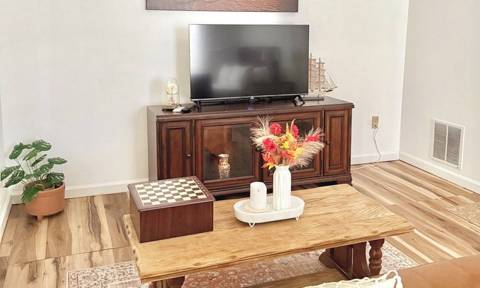 Charlottesville Apartment | Welcome to Your Perfect Home Away from Home – Comfort, and Relaxation Awaits!