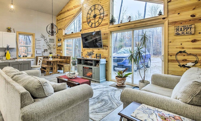 Townsend Cabin | Welcoming Townsend Cabin: Hike, Fish & Relax!