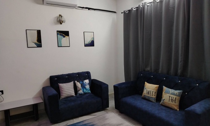 Taman Rapat Damai House | Well Equipped Family Friendly House -3R- 7 to 11 Pax -15 minutes to City Centre