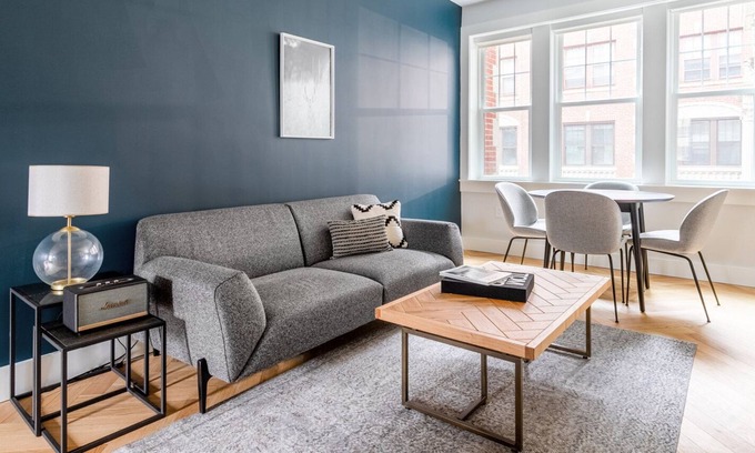 Agassiz Apartment | Well-Located Porter Square 1BR in Harvard Square