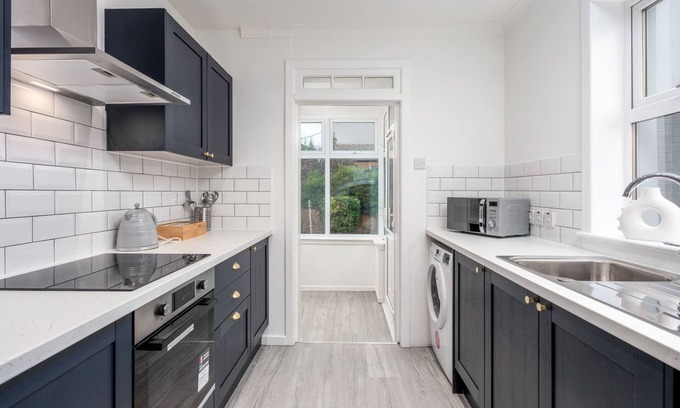 Ayr House | Wellington View - Donnini Apartments